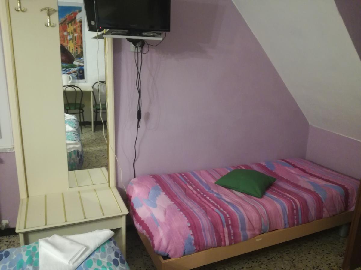 Hotel La Zorza Риомаджиоре Экстерьер фото