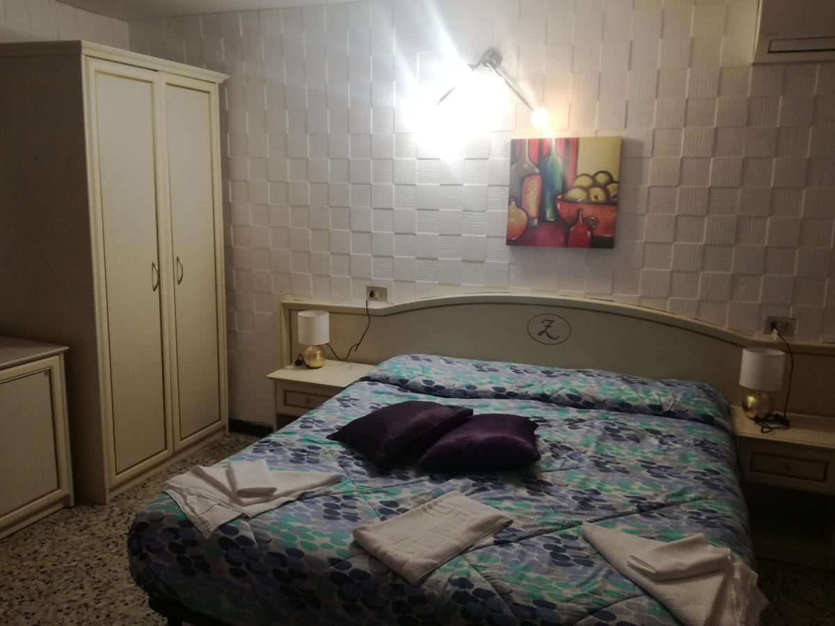 Hotel La Zorza Риомаджиоре Экстерьер фото